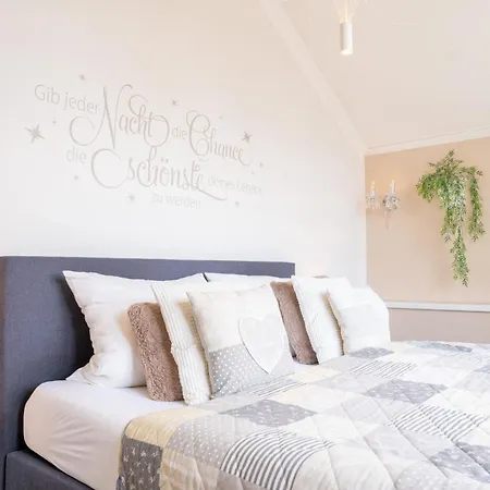 Apartamento Smartfewo Loft Sauna Balkon Parkplatz