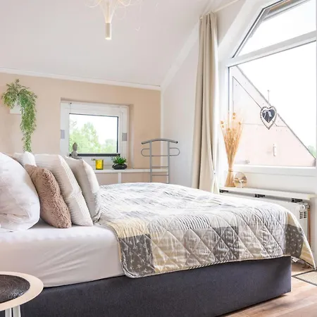 Apartamento Smartfewo Loft Sauna Balkon Parkplatz Bad Zwischenahn