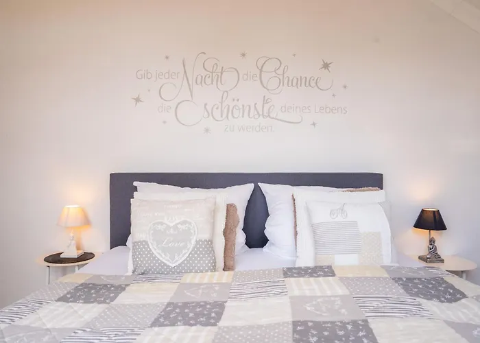 Smartfewo Loft Sauna Balkon Parkplatz Apartment *