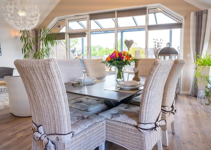 Smartfewo Loft Sauna Balkon Parkplatz Apartment *